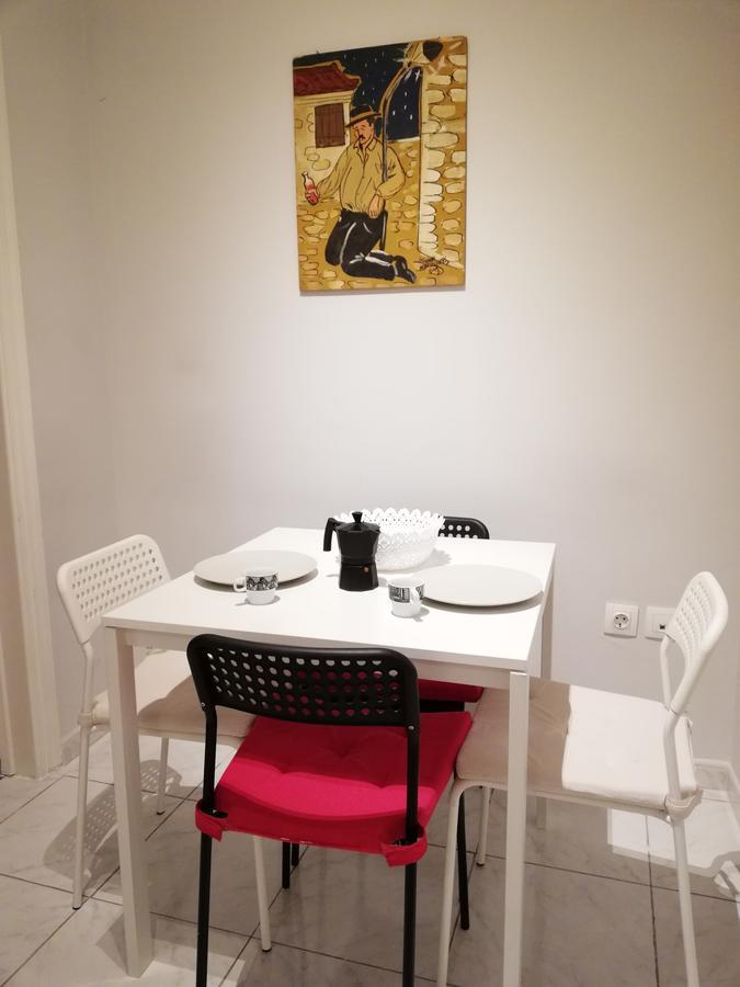 Wonderful Apartment In Central Афины Экстерьер фото